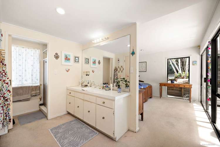 22 Voltaire Court Botany Downs_12