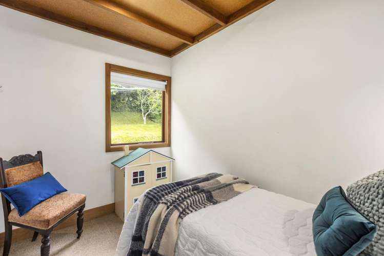 1 Valley Street Island Bay_10