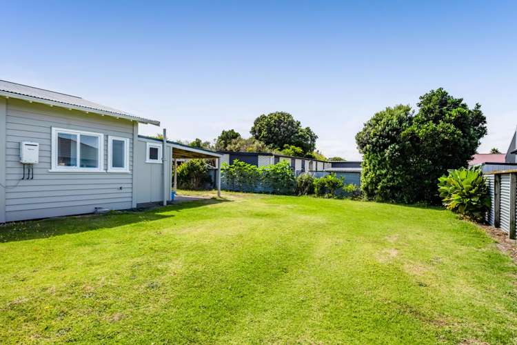 23 Layard Street Opunake_11