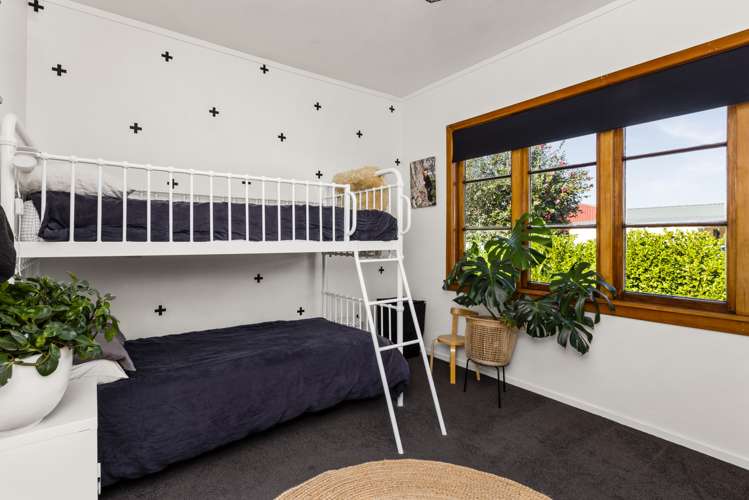 709 Grove Road Mayfair_11