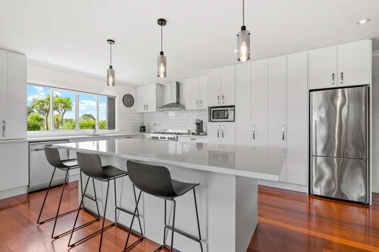 240 Three Oaks Drive Dairy Flat_1