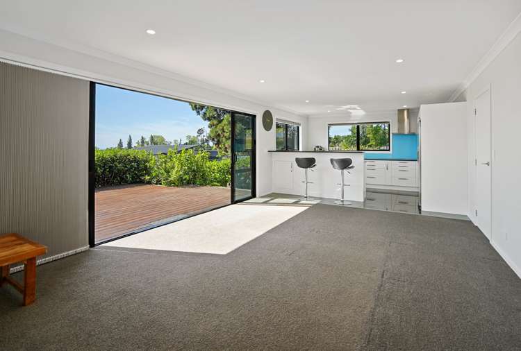 237 The Ridgeway Stoke_14