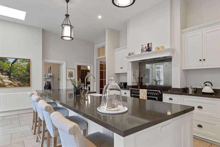 212 Beach Road Elgin_19