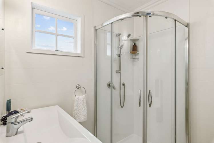 12 Hicks Crescent Waikanae Beach_17