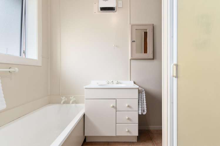 62 Ensign Street Halswell_10