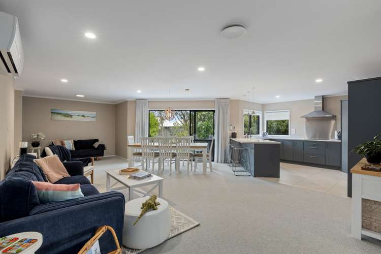 1 Courtney Lane Matakana_5