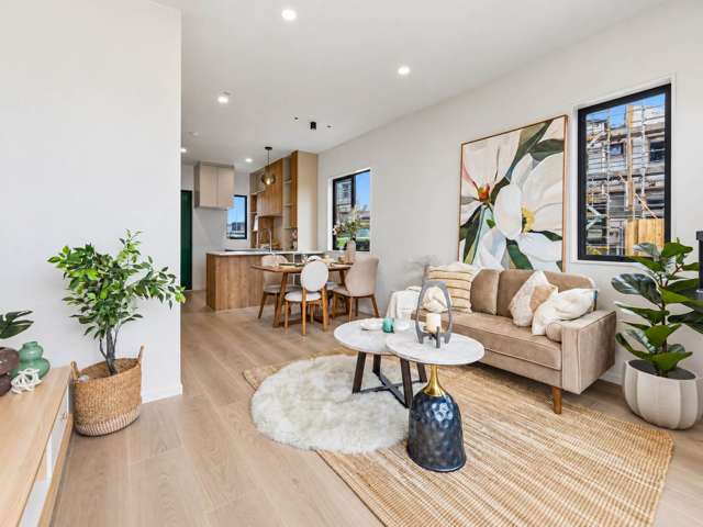 NEW 3-BED  EXCEPTIONAL SOLUX ORMISTON VALUE