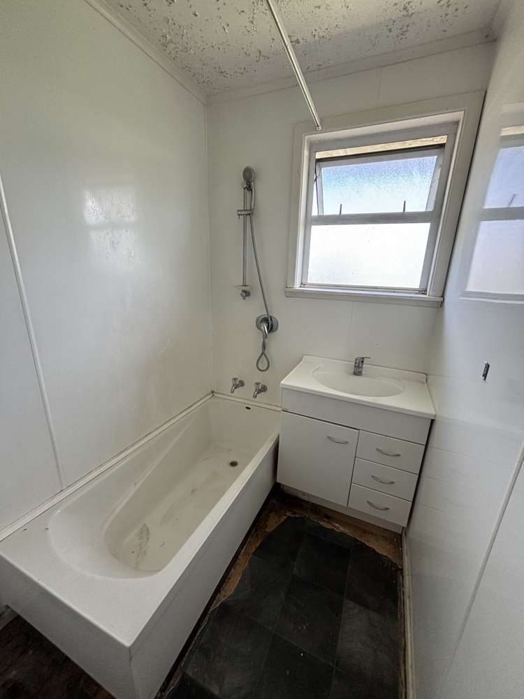 11 Andrew Street Tokoroa_13