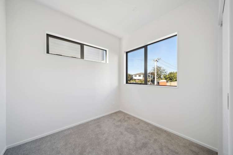 8/12 Clendon Place Manurewa_10