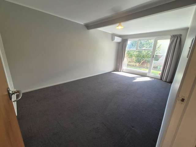 2/10 Trevethick Grove Woburn_4