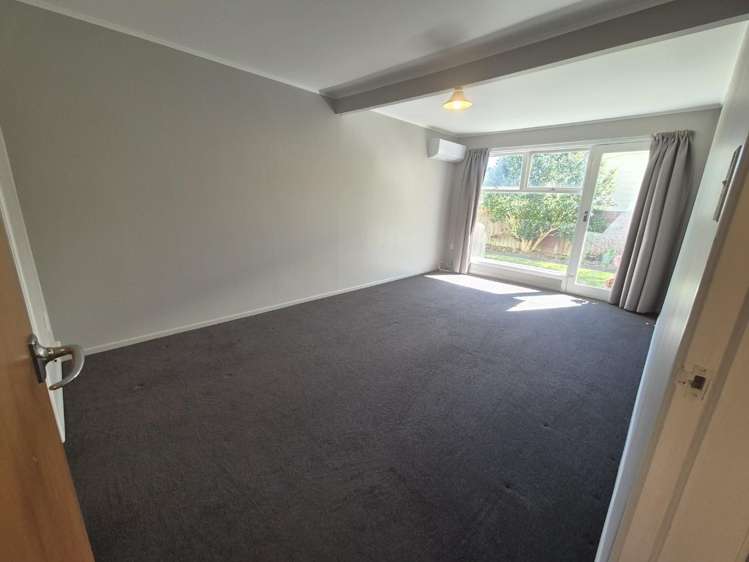 2/10 Trevethick Grove Woburn_4