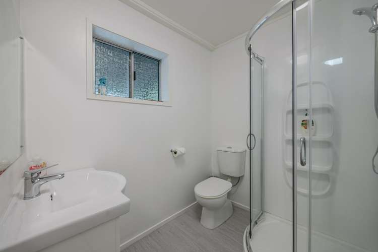 129 Bradbury Road Botany Downs_17