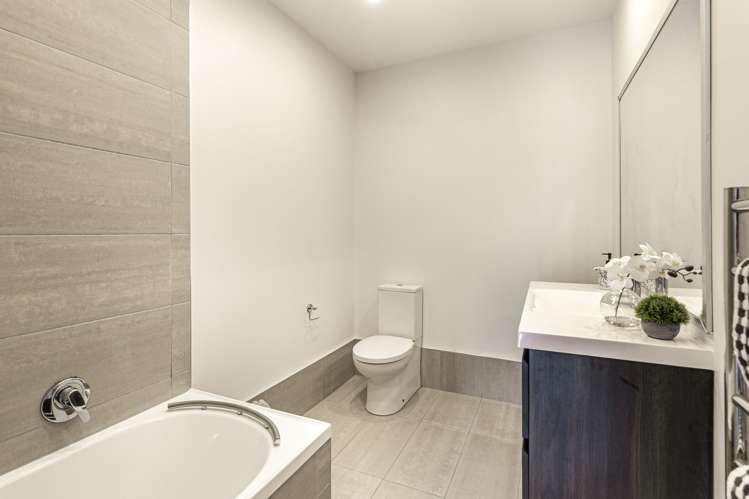 13a Warborough Avenue Epsom_13