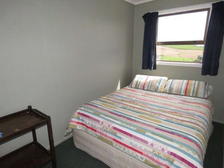 3a Coronation Street Moeraki_8