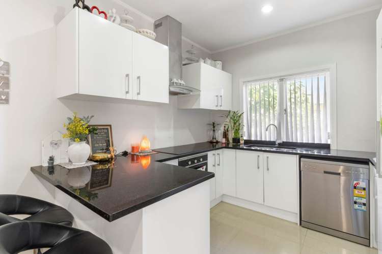 2/13 Templeton Place Clendon Park_2