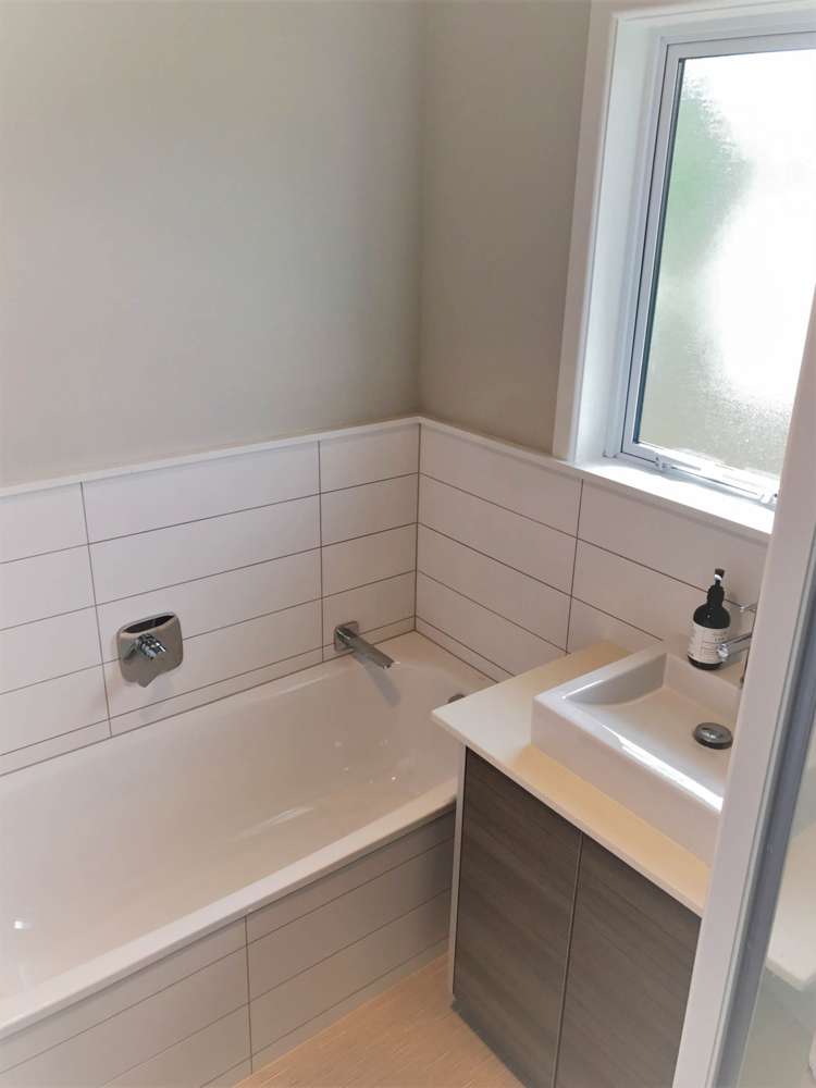 61 Divich Avenue Te Atatu South_10