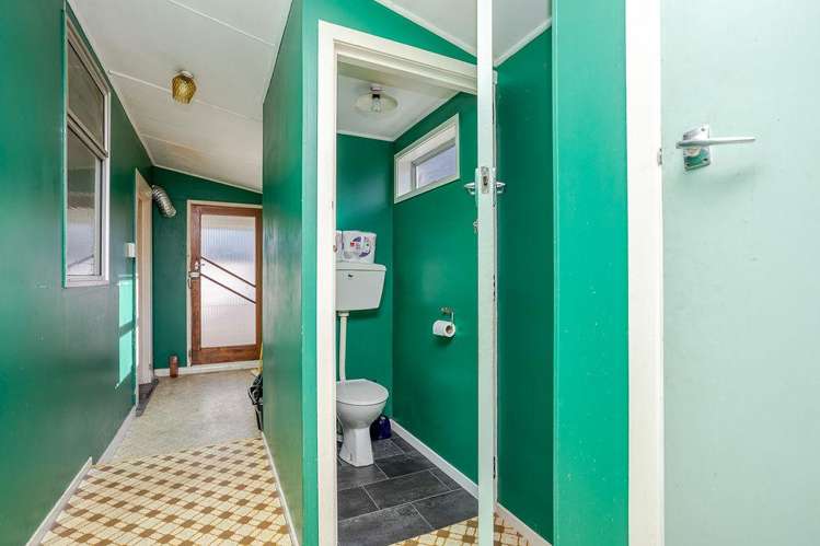 7 Denmark Street Dannevirke_13