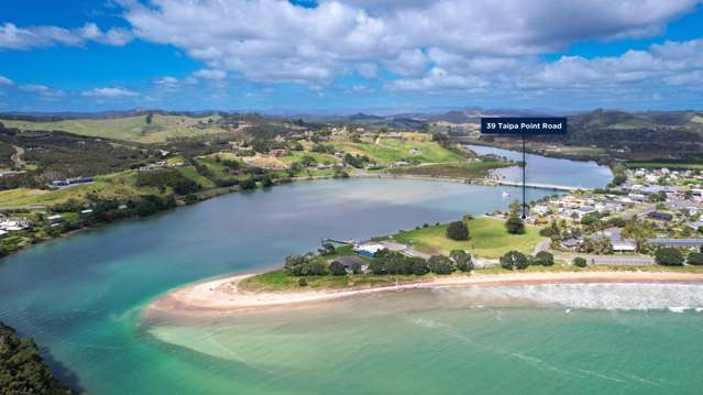 Deceased Estate – Family Waterfront Property