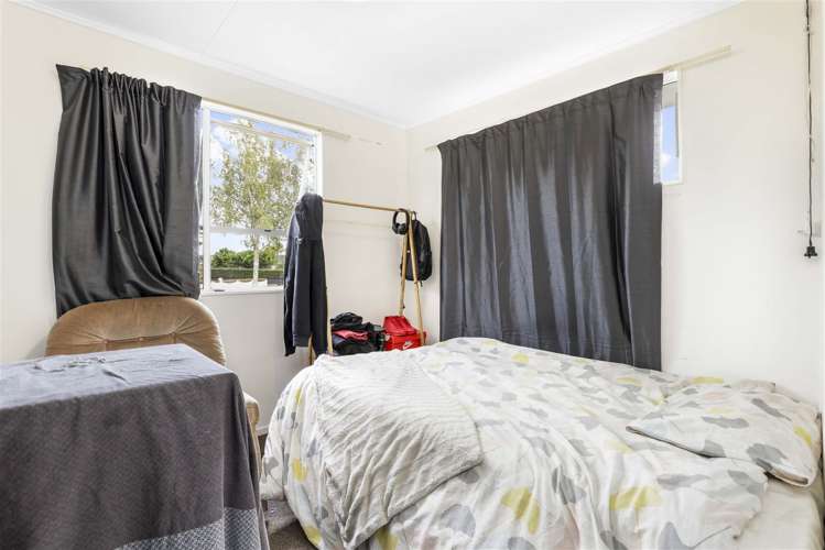 4 Elmwood Crescent Pukete_13