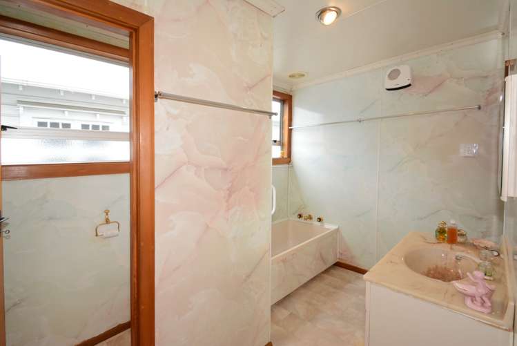 47 Baker Street Caversham_12