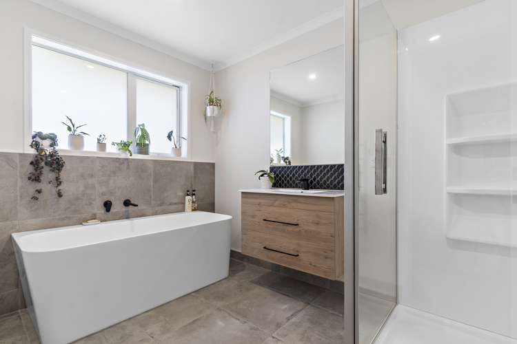 5 Maple Grove Solway_14