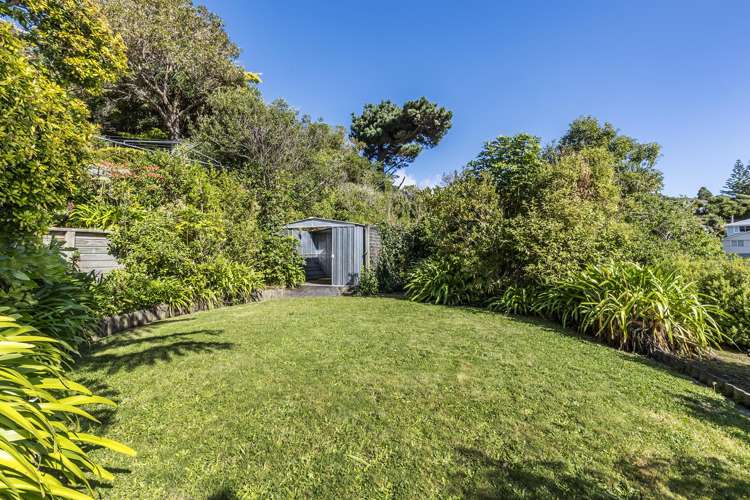 64 Collins Avenue Tawa_25
