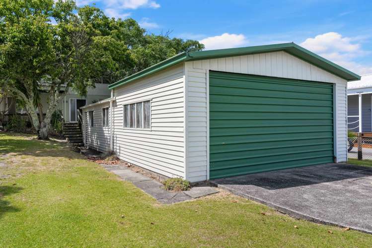 100 Charleston Avenue Whangamata_29