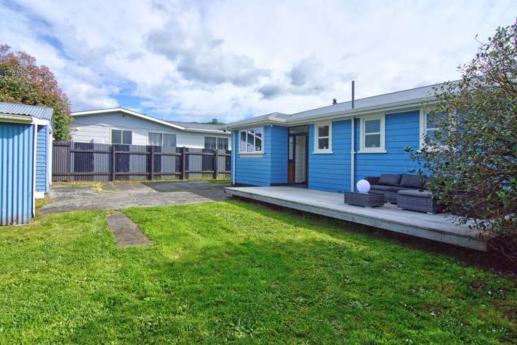 14 William Benton Street Featherston_16
