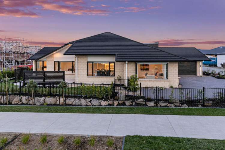 1 Louisa Lane Wainui_0