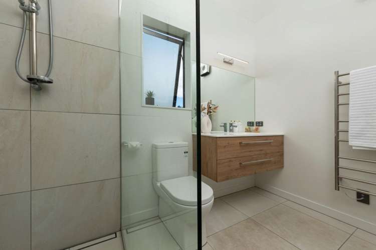 15 Alice Burn Drive Luggate_24