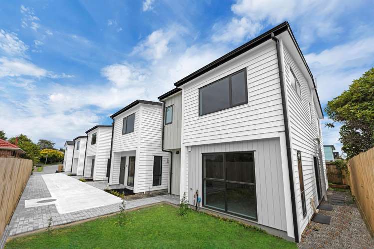 Lot 1/20 Beaumonts Way Manurewa_1