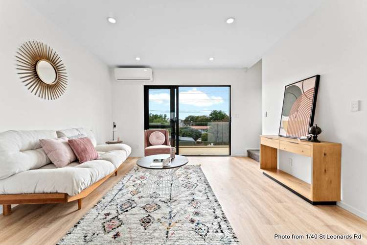 2/40 St Leonards Road Kelston_7