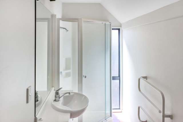 78C Brockworth Place 10211_4