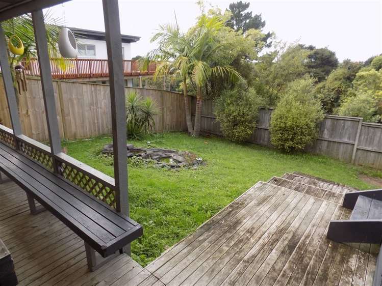 8 Claret Place Henderson_19