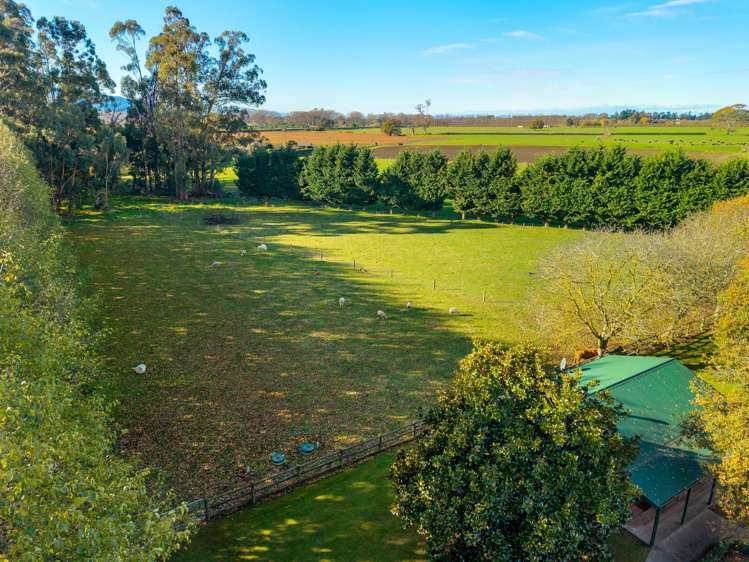 28 Bothams Bend Road Spring Creek_77