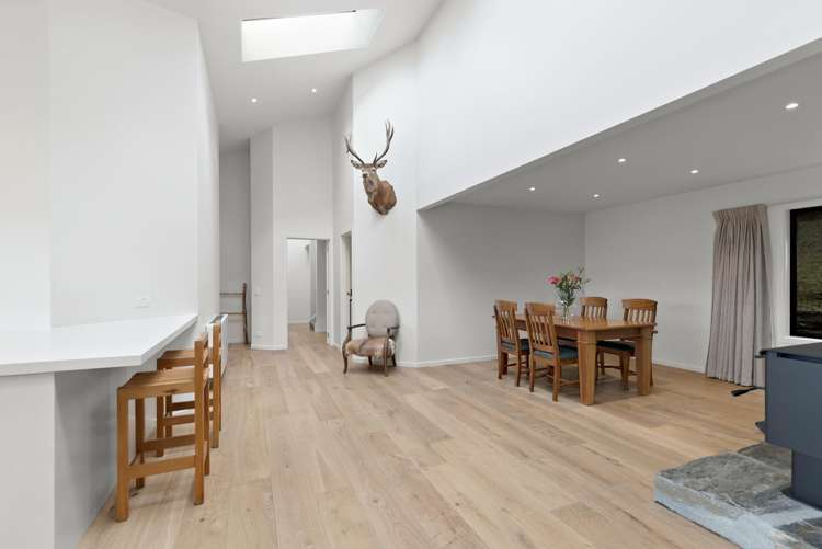 31 Dart Place Fernhill/Sunshine Bay_16