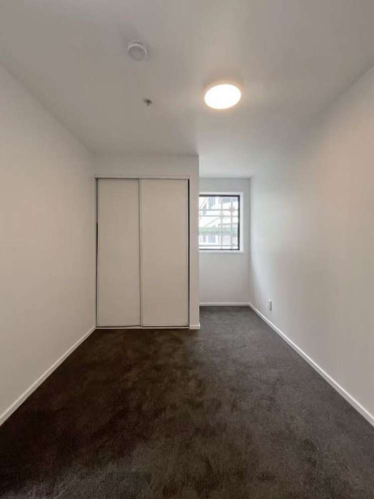 9C/3 Whitaker Place 10015_6