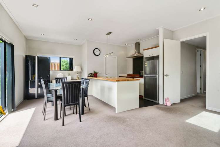 6/11 Dp Larch Street Victoria_2