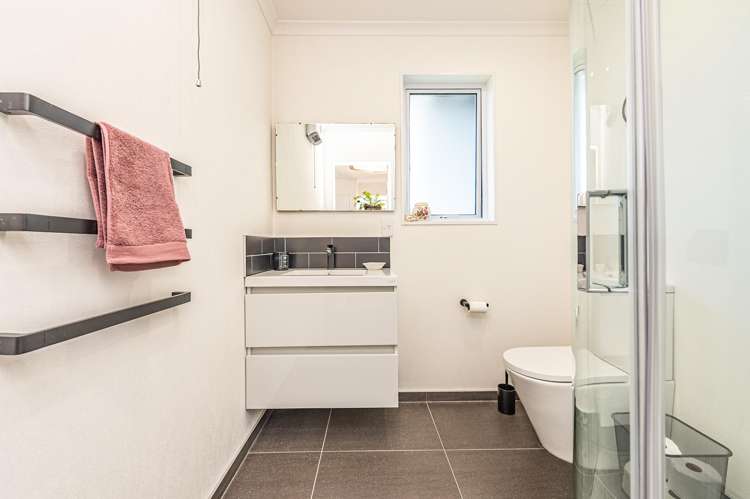 7 Tower Crescent Durie Hill_24