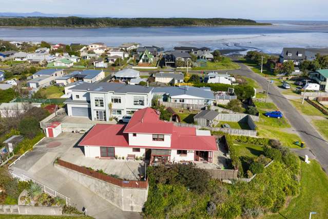 12 Robbie Street Foxton Beach_1