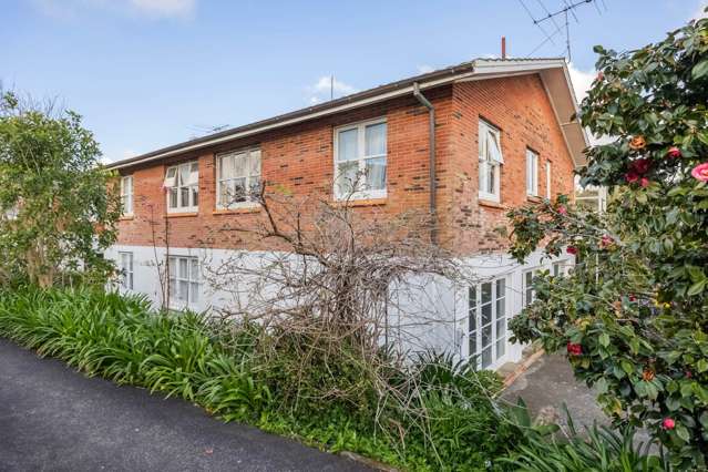 2/18 Fowler Street Northcote_2