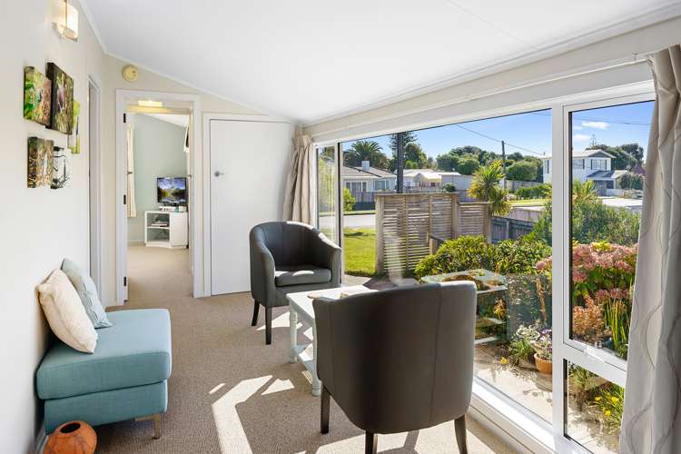 50 Moana Street Otaki Beach_11