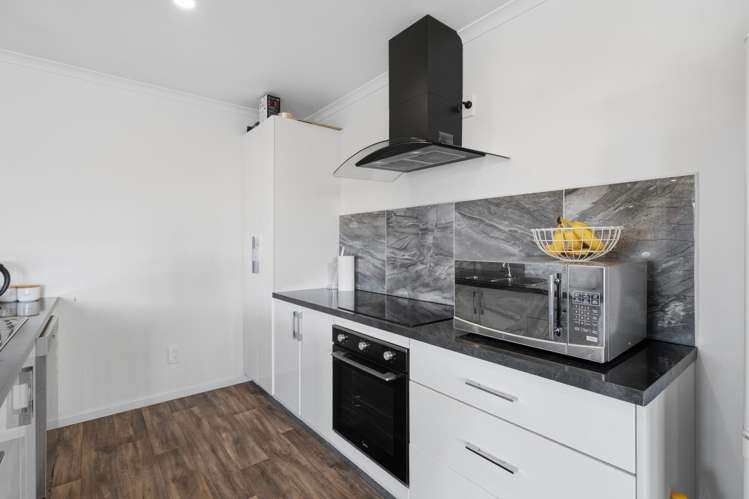 252 Crinan Street_4