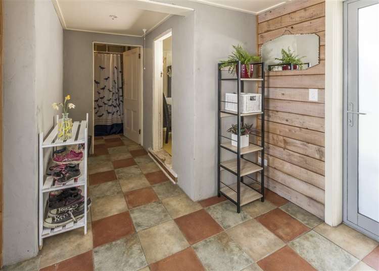 31 Newcastle Road Hawea Flat_12