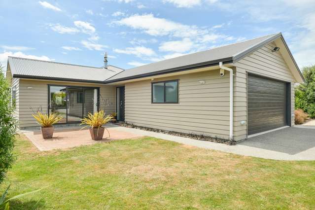 6 Redwood Lane Martinborough_2