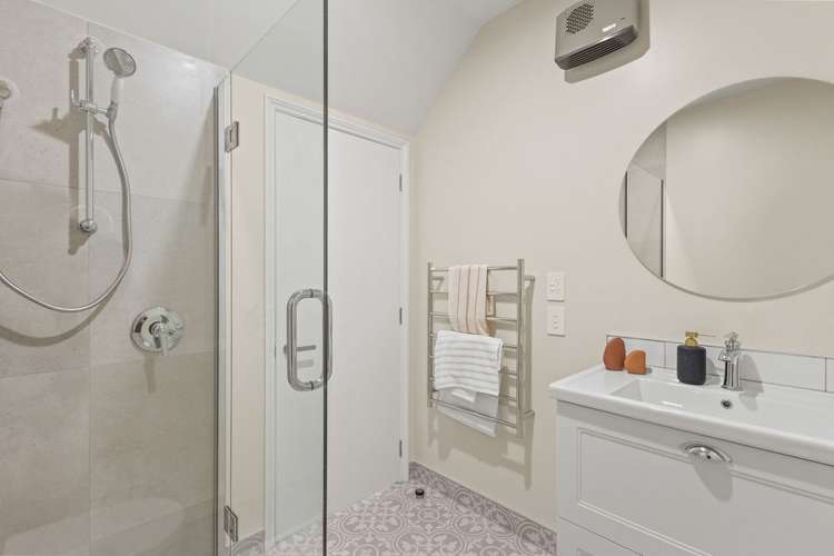 9A Waitikiri Drive Parklands_9