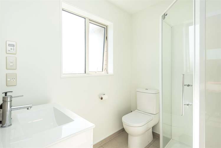 47 Mcmahon Drive Aidanfield_12