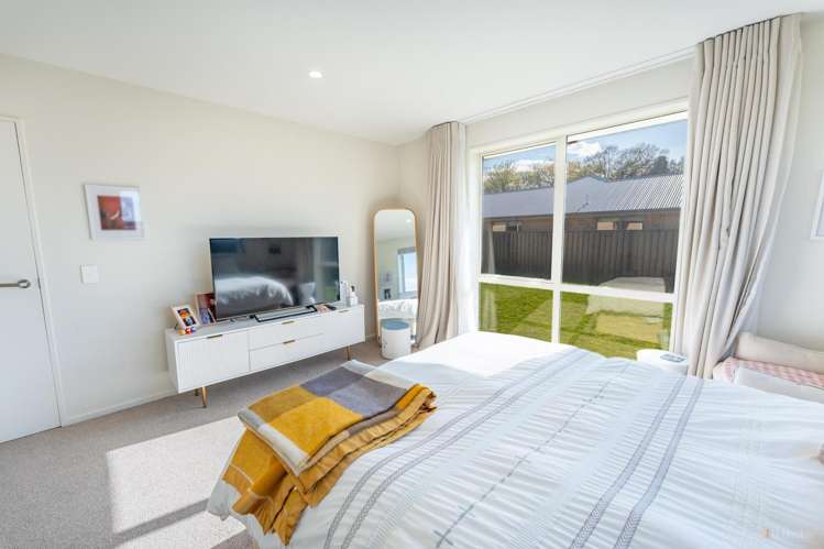 3 Strawberry Lane Waimate_15