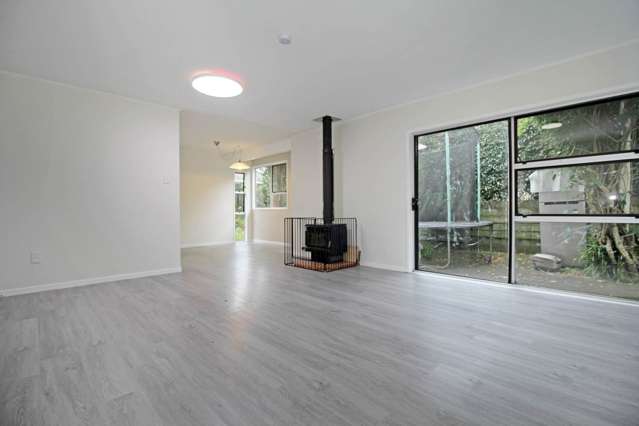 1/141 Bradbury Road Botany Downs_1