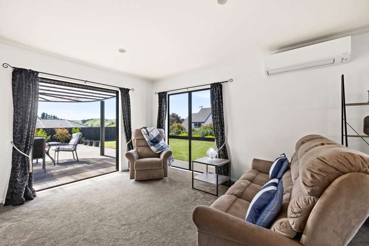 84 Churchill Drive Taradale_7
